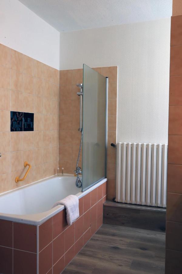 Hostellerie La Bruyere Chalvignac Luaran gambar