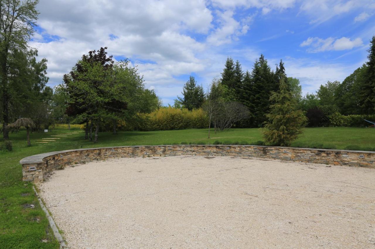 Hostellerie La Bruyere Chalvignac Luaran gambar